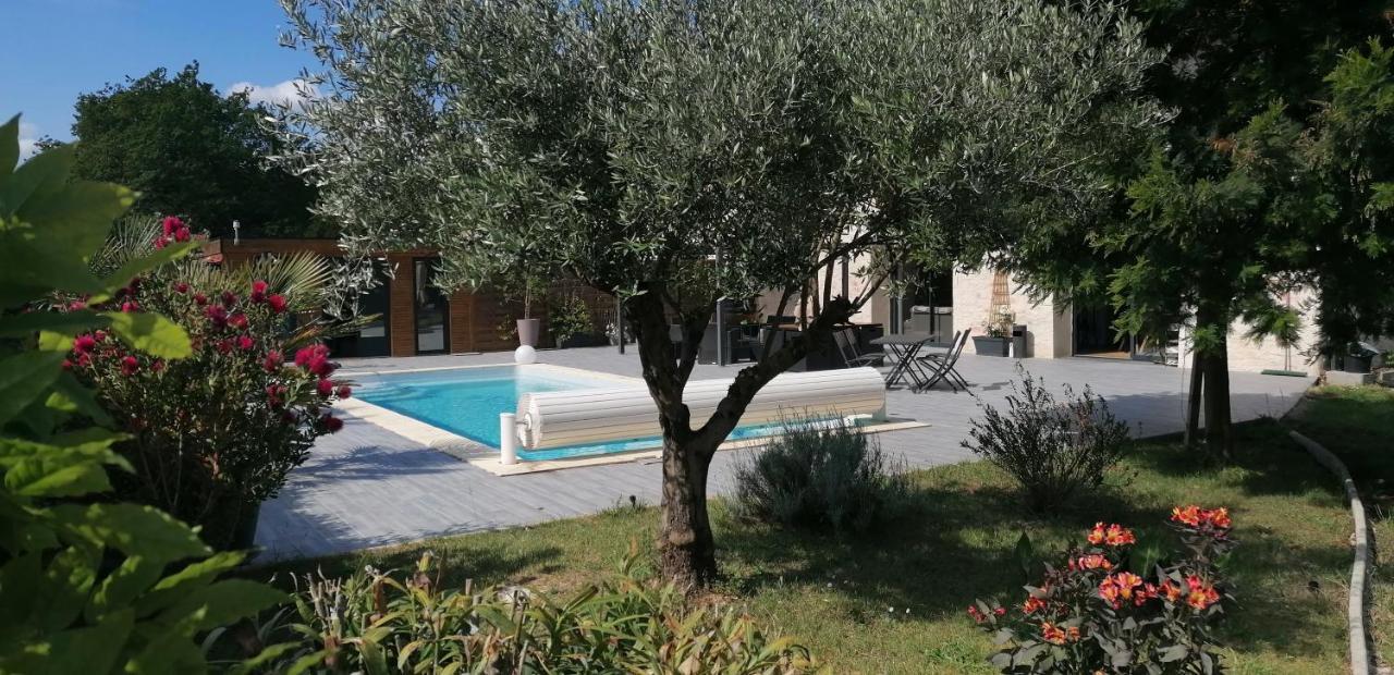 Bed and Breakfast La résinière Salles  Exterior foto